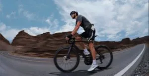 NAVEE viser exoskelet og smart golfvogn frem i Norden