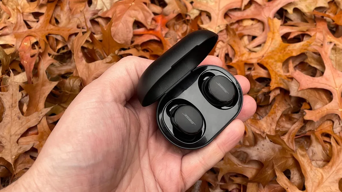  I’m not letting noisy engines disturb my holiday flight – these Award-winning £105 earbuds cancel out noise like a dream 