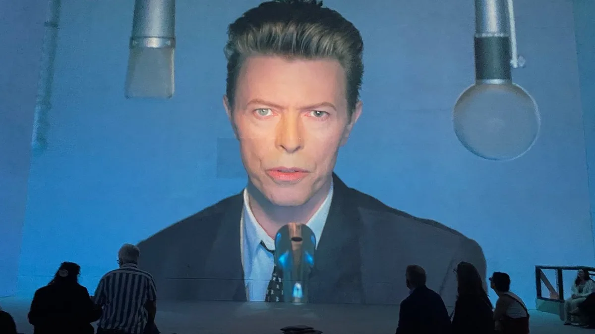  I listened to David Bowie in a 360-degree show, and now I've seen what spatial audio can do 