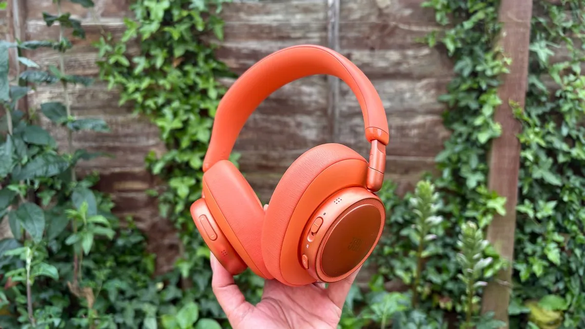  JBL Live 780NC 