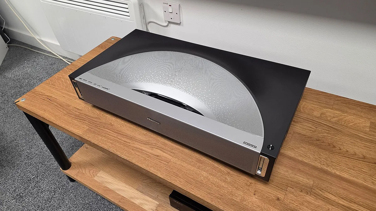  Hisense PX4 Pro 