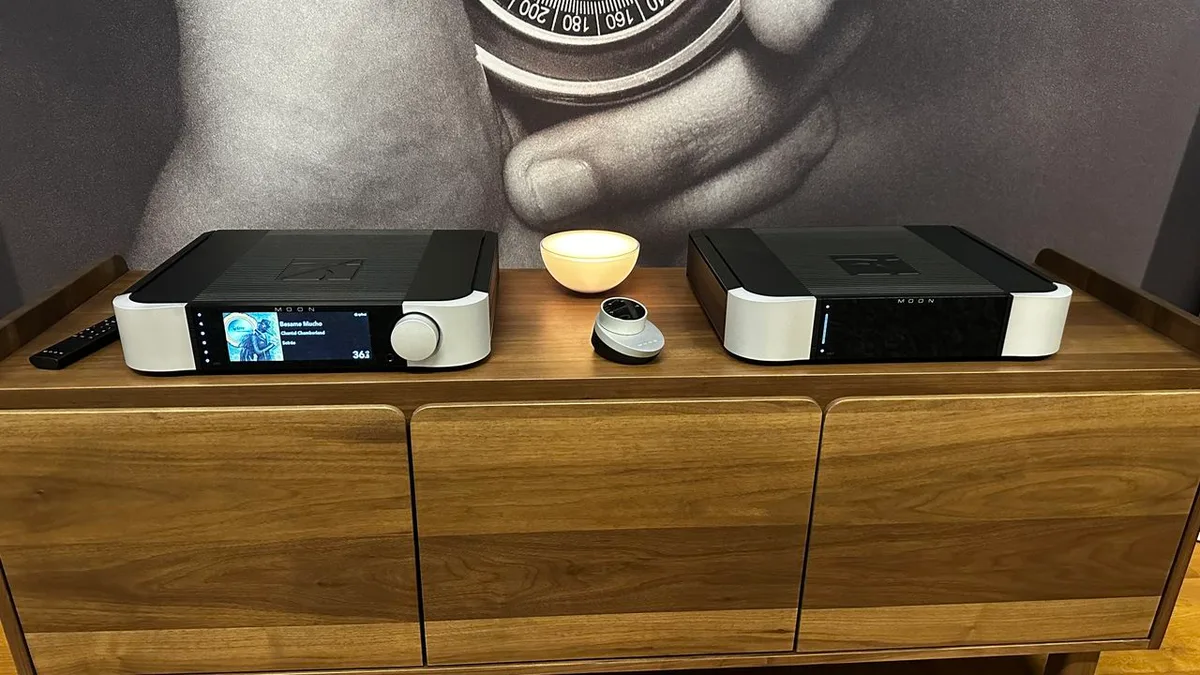  Moon's new 491 streaming preamp and 461 stereo power amp is a formidable combination – our first impressions left us wanting more 