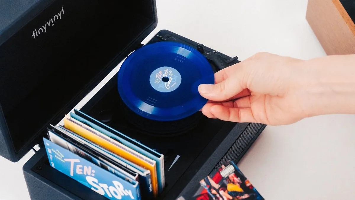  How Tiny Vinyl made the world’s smallest turntable 